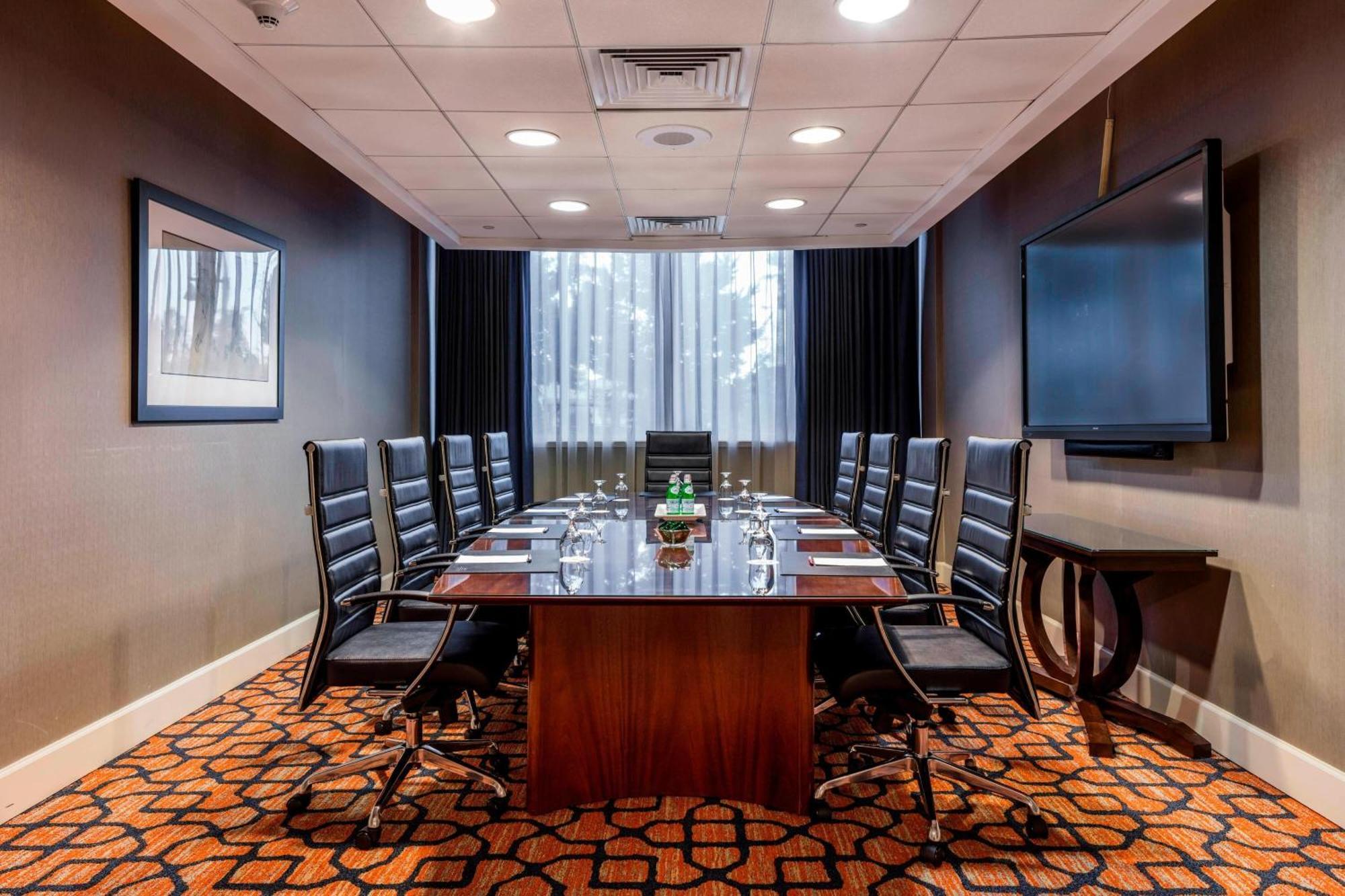 Auburn Marriott & At Grand National 4*